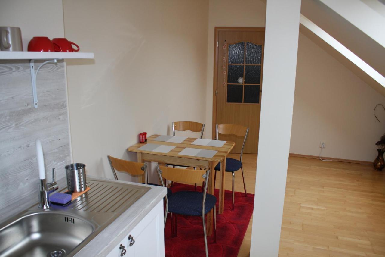 Renmir Appartement Poprad Buitenkant foto